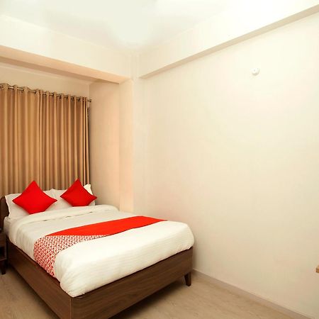 Oyo 626 Hotel Himchuli カトマンズ エクステリア 写真